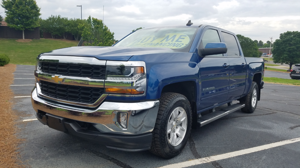 2017 Chevrolet Silverado 1500 Crew Cab LT 4WD - Repo Finder