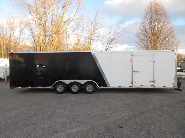 2016 Team Spirit 32′ Enclosed Trailer