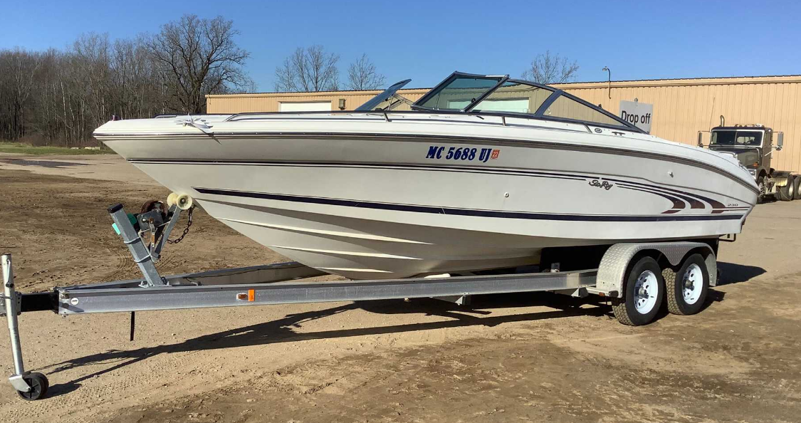 1998 Sea Ray 230 Signature Bow Rider