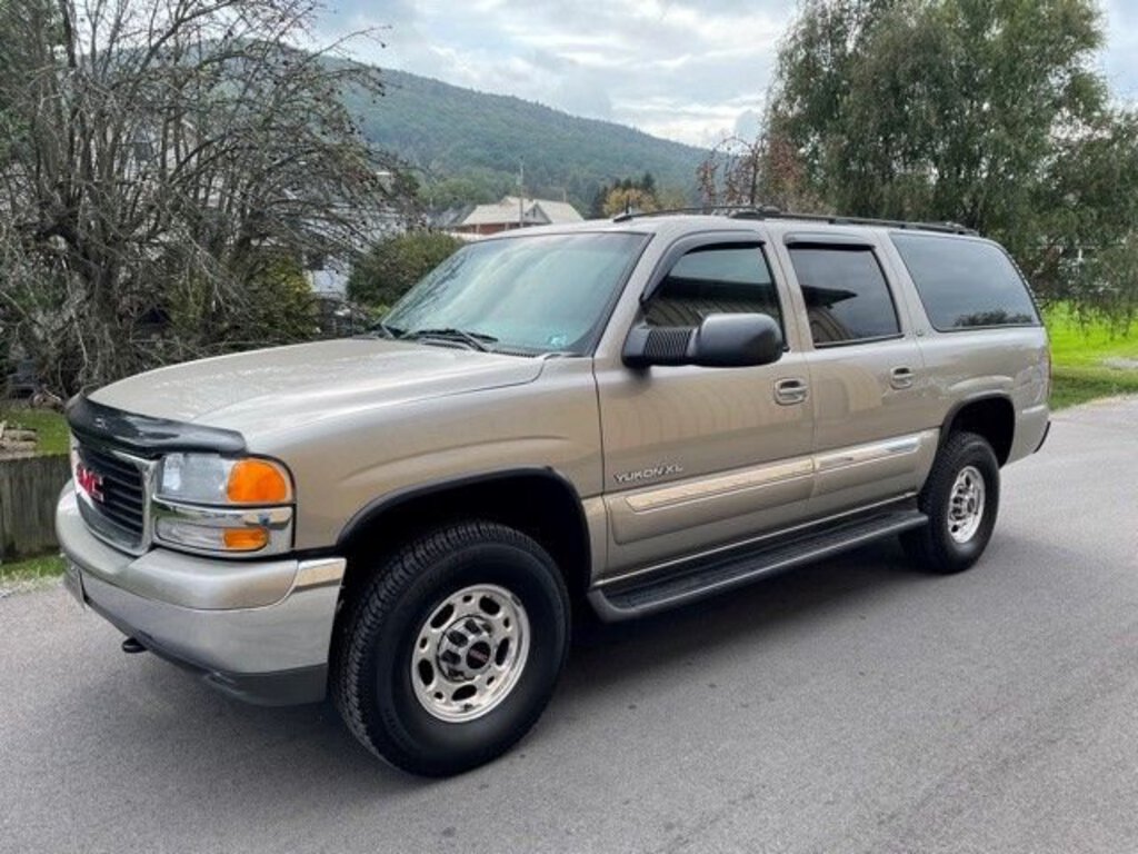 2003 GMC Yukon XL - Repo Finder