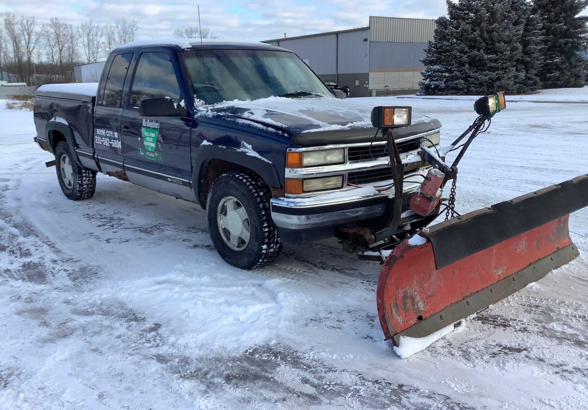 1998 Chevrolet GMT-400 Extended Cab Pickup 4WD - Repo Finder