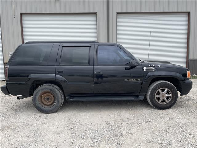 2000 Cadillac Escalade 4WD