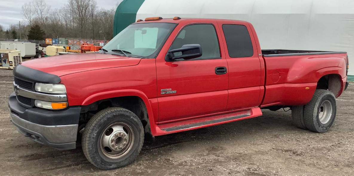 2001 Chevrolet Silverado Extended Cab Pickup 4-DR