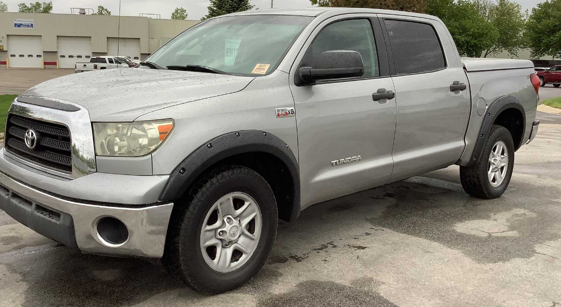 2008 Toyota Tundra SR5 CrewMax Crew Cab Pickup 4-DR