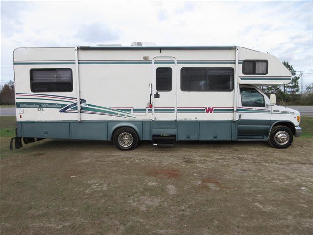 1997 Winnebago Minnie Winnie DL 31WQ