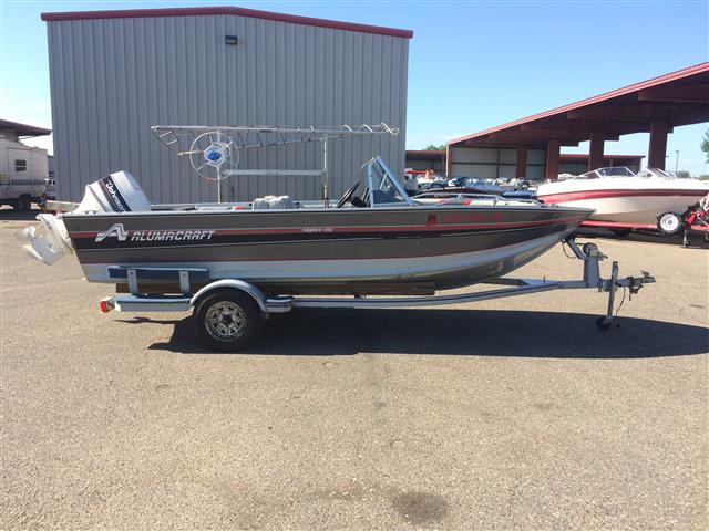 1989 Alumacraft Trophy 170