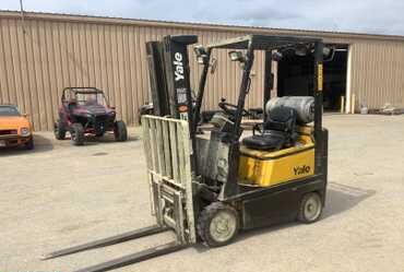 Yale GLC030AFNUAE082 Forklift