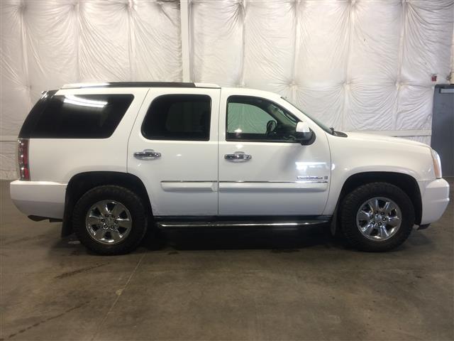 2007 GMC Yukon Denali AWD