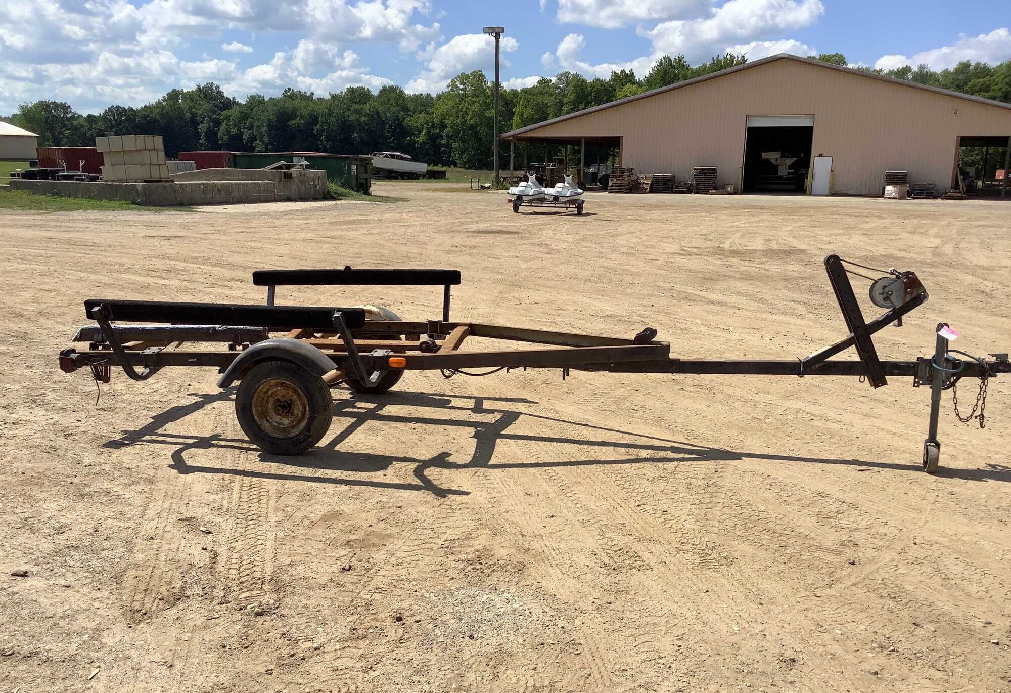 Single axle tilt boat trailer