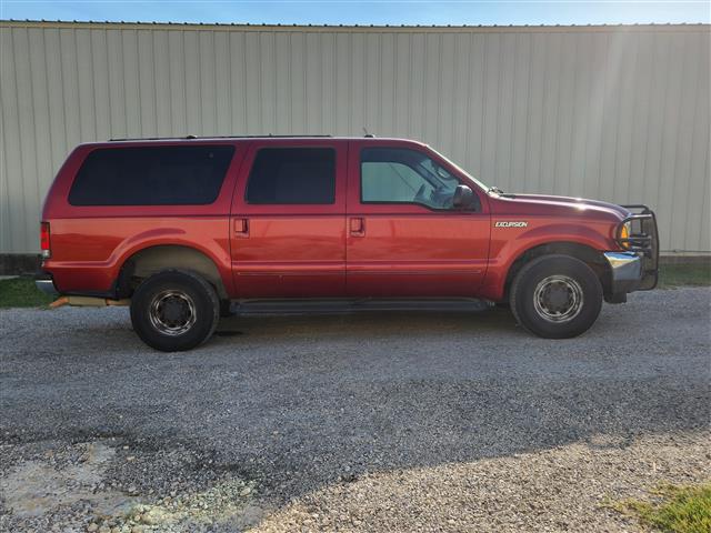 2000 Ford Excursion XLT 2WD