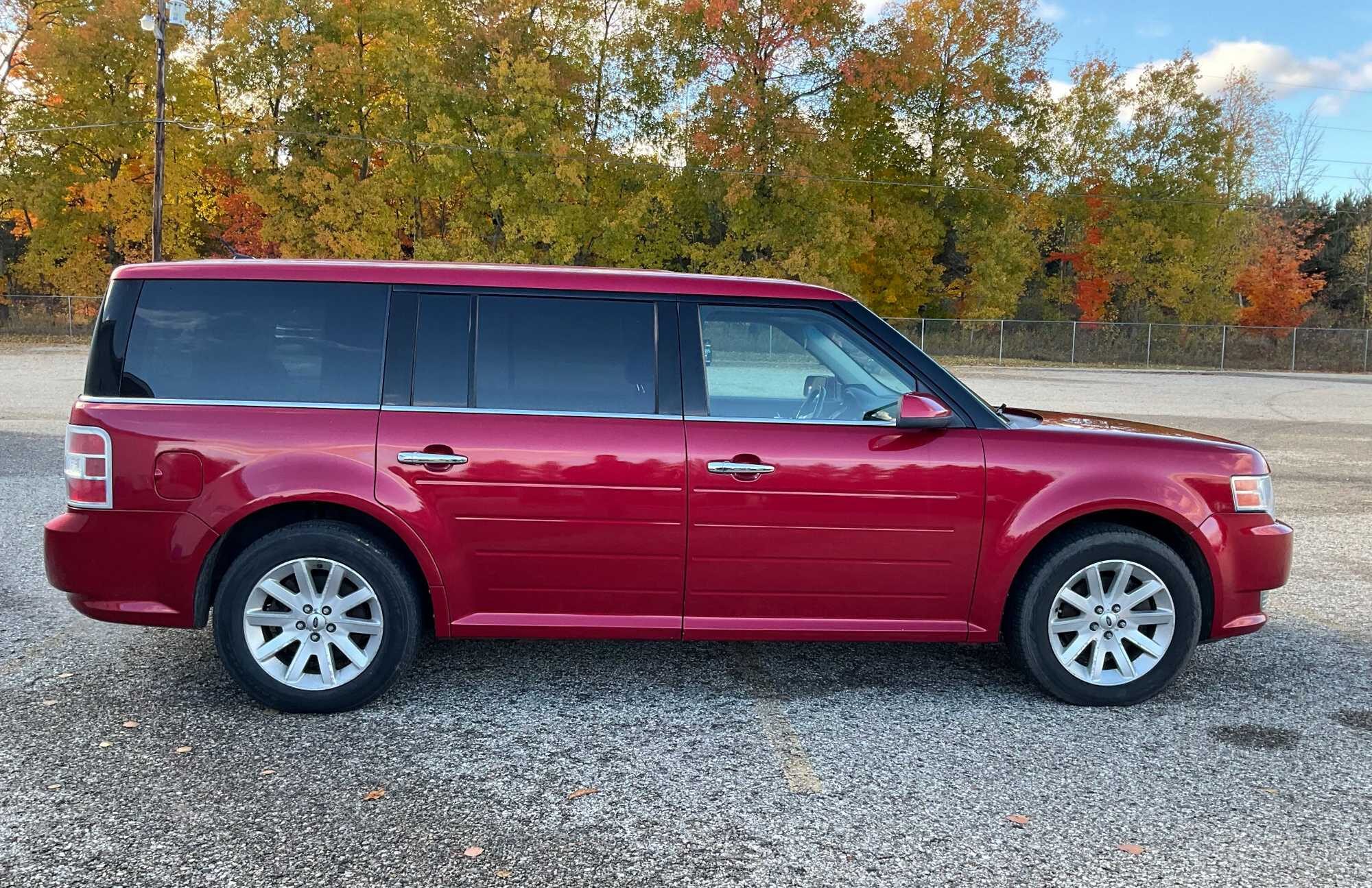 2010 Ford Flex SEL FWD 4 Door SUV - Repo Finder