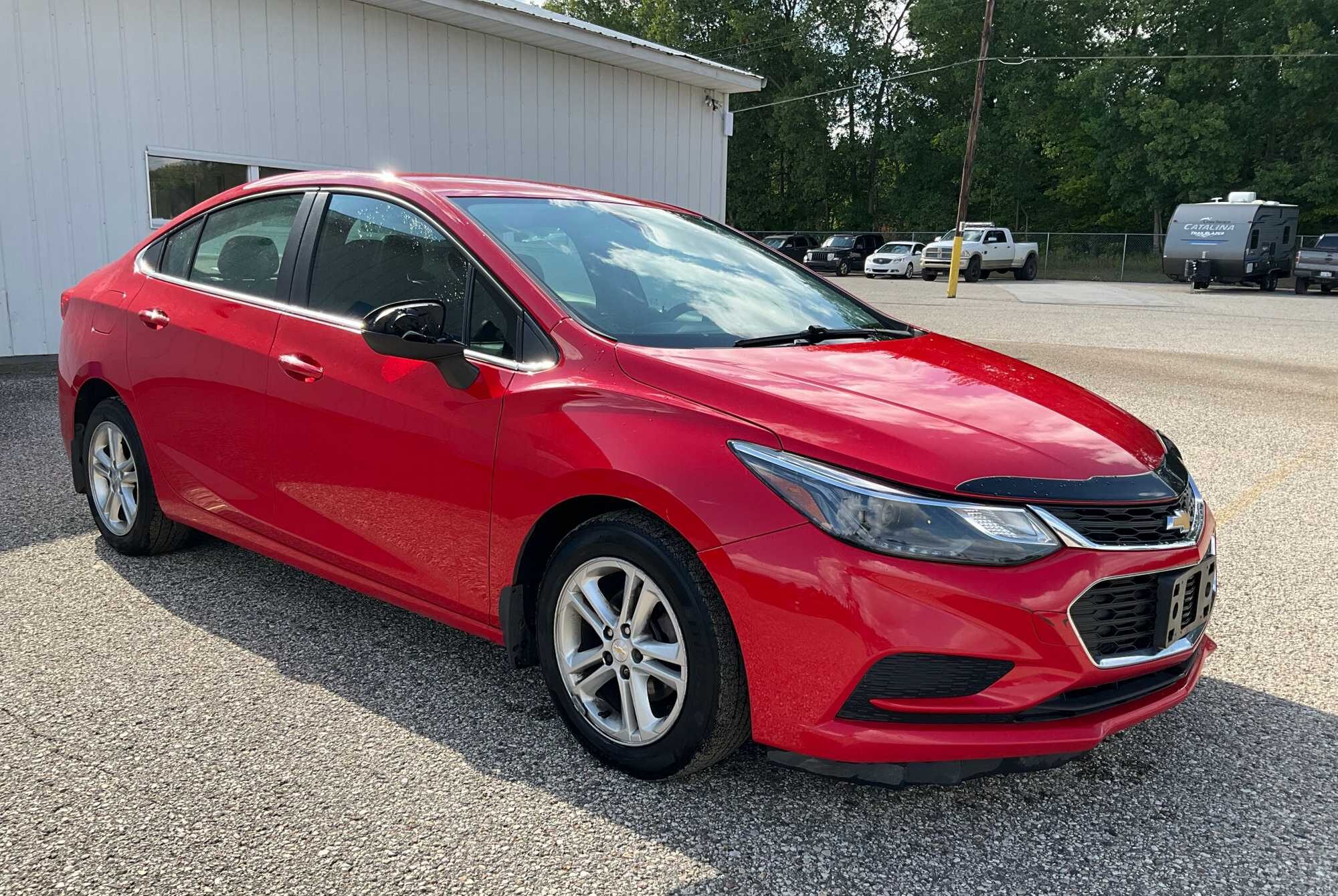 2017 Chevrolet Cruze LT FWD 4 Door Sedan