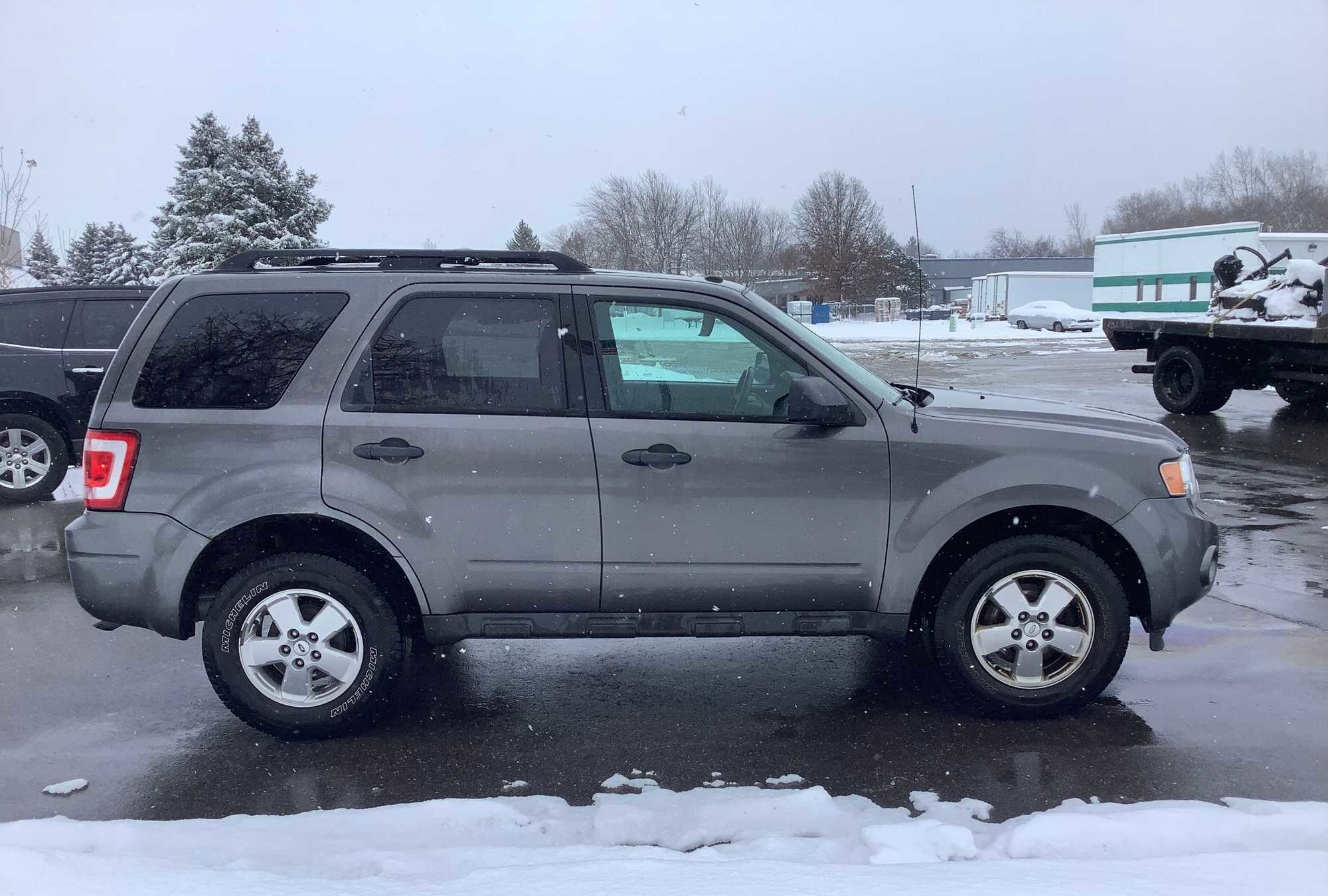 2012 Ford Escape XLT 4WD