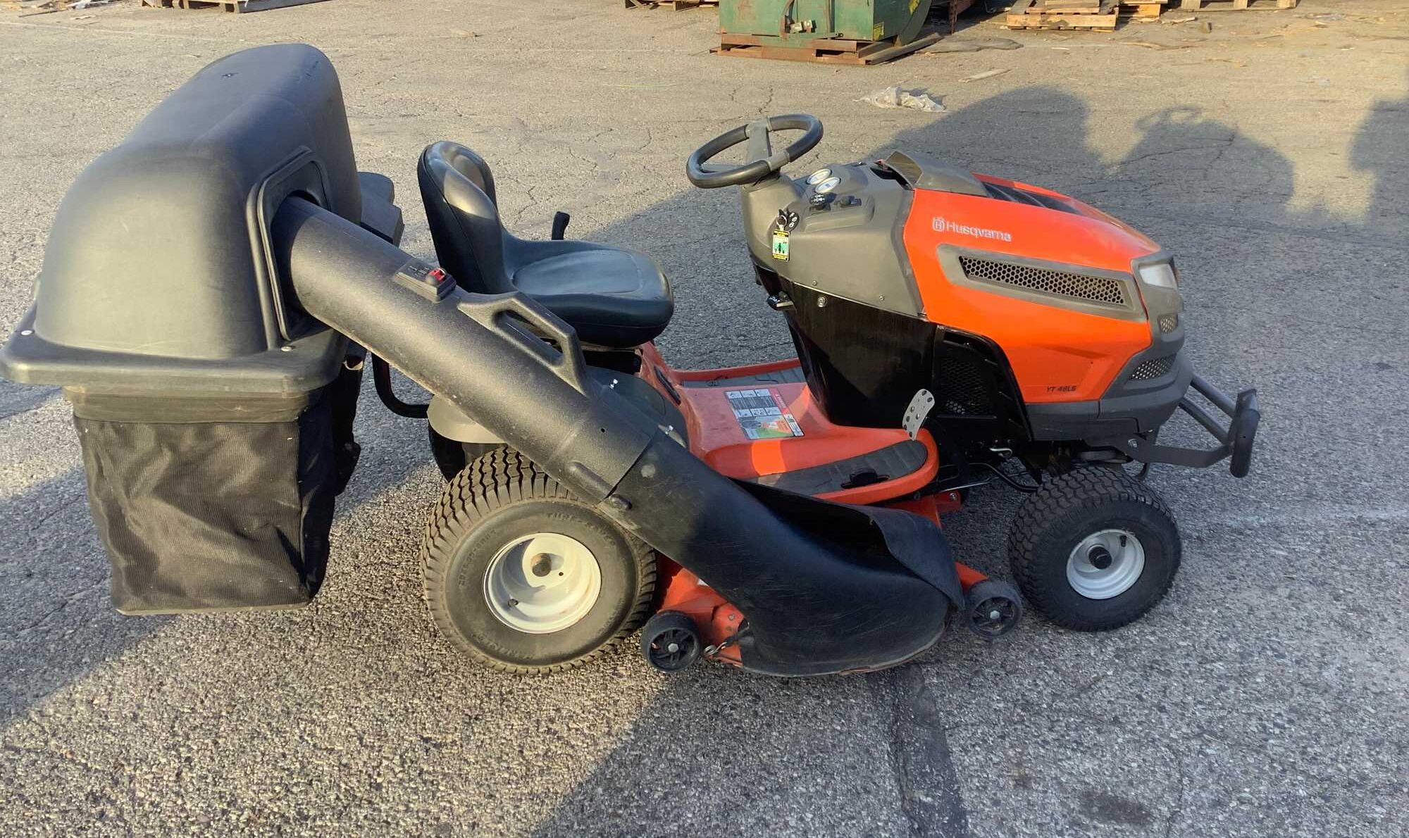 Husqvarna YT46LS Riding Lawn Mower