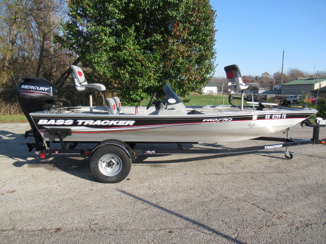 2014 Bass Tracker Pro 170 - Repo Finder