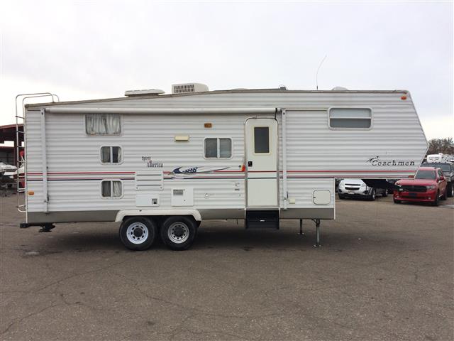 2005 Coachmen Spirit of America 525 TBS