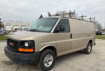 2005 GMC Savana G2500 Cargo Van