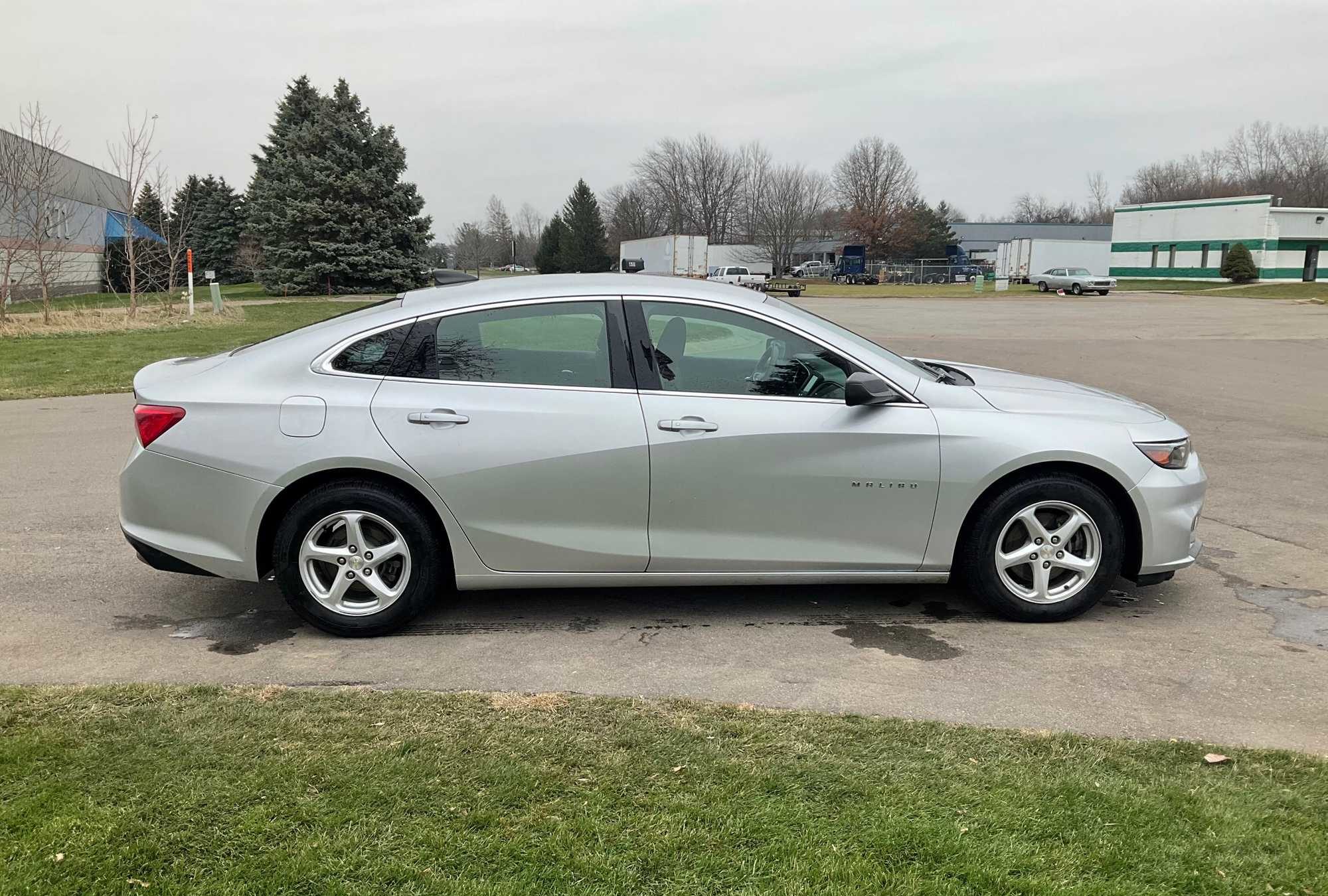 2017 Chevrolet Malibu LS Sedan 4-DR