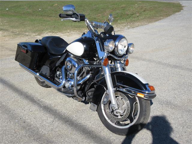 2011 Harley-Davidson Road King Police (FLHP) - Repo Finder