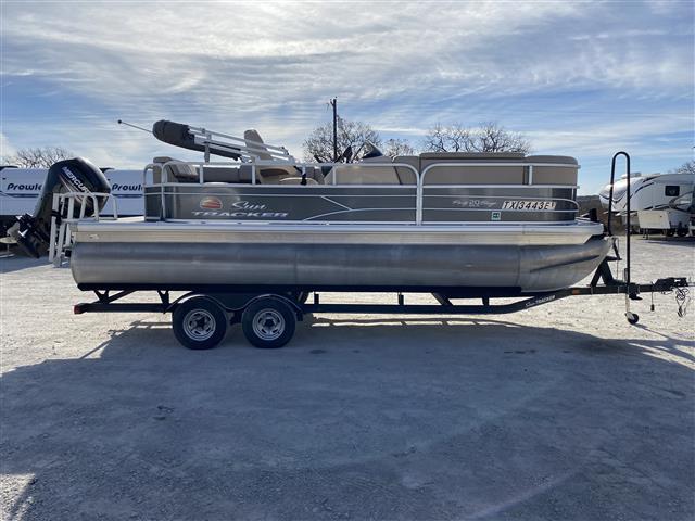 2019 Sun Tracker Party Barge DLX 20 - Repo Finder