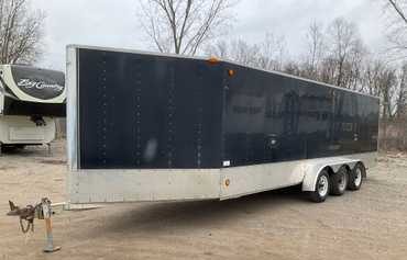 2004 R & R Tri-Axle Enclosed Trailer - Repo Finder