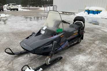 1996 Yamaha Venture Snowmobile