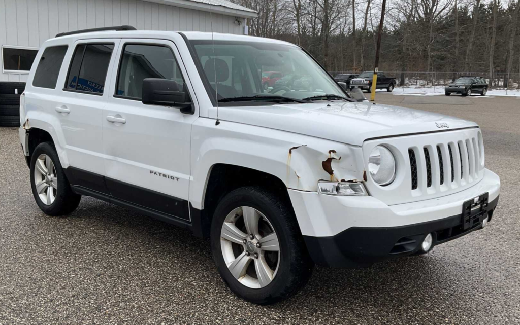 2016 Jeep Patriot Latitude 4WD 4 Door SUV - Repo Finder