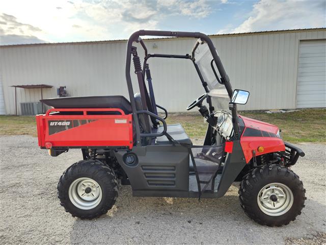 2021 Coleman UT400 4WD