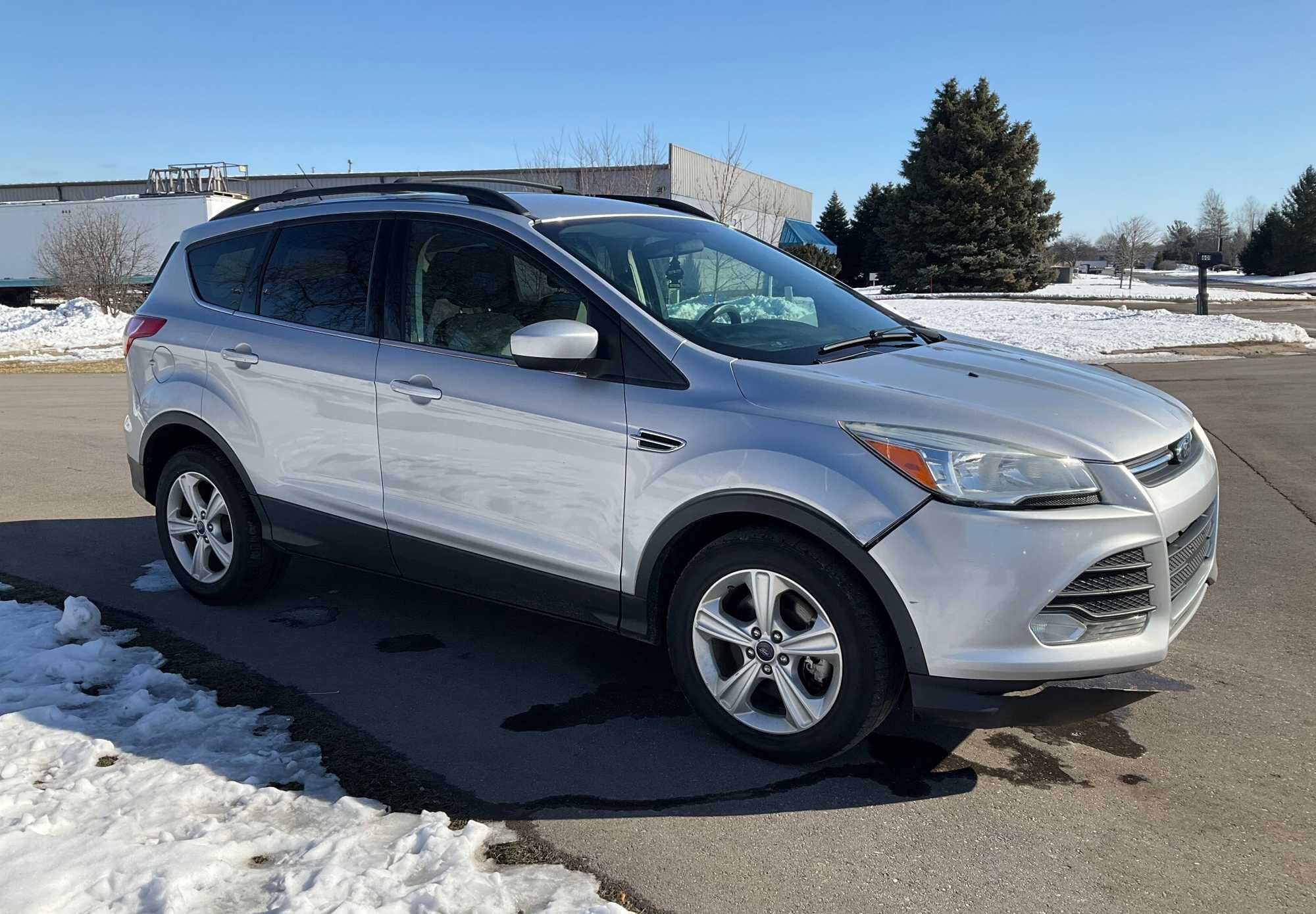 2013 Ford Escape SE 4WD SUV - Repo Finder