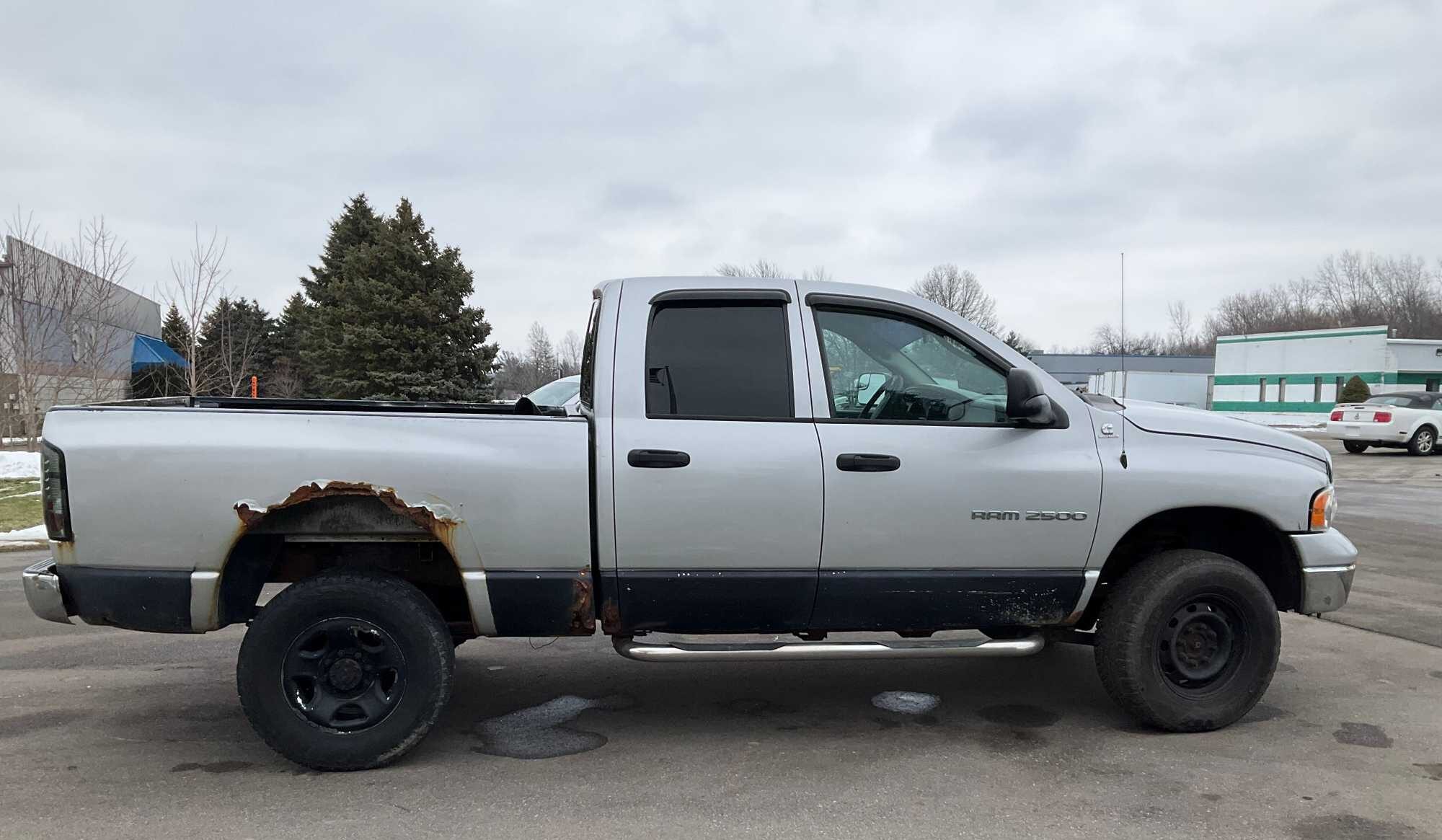 2004 Dodge Ram 2500 Laramie 4WD Pickup