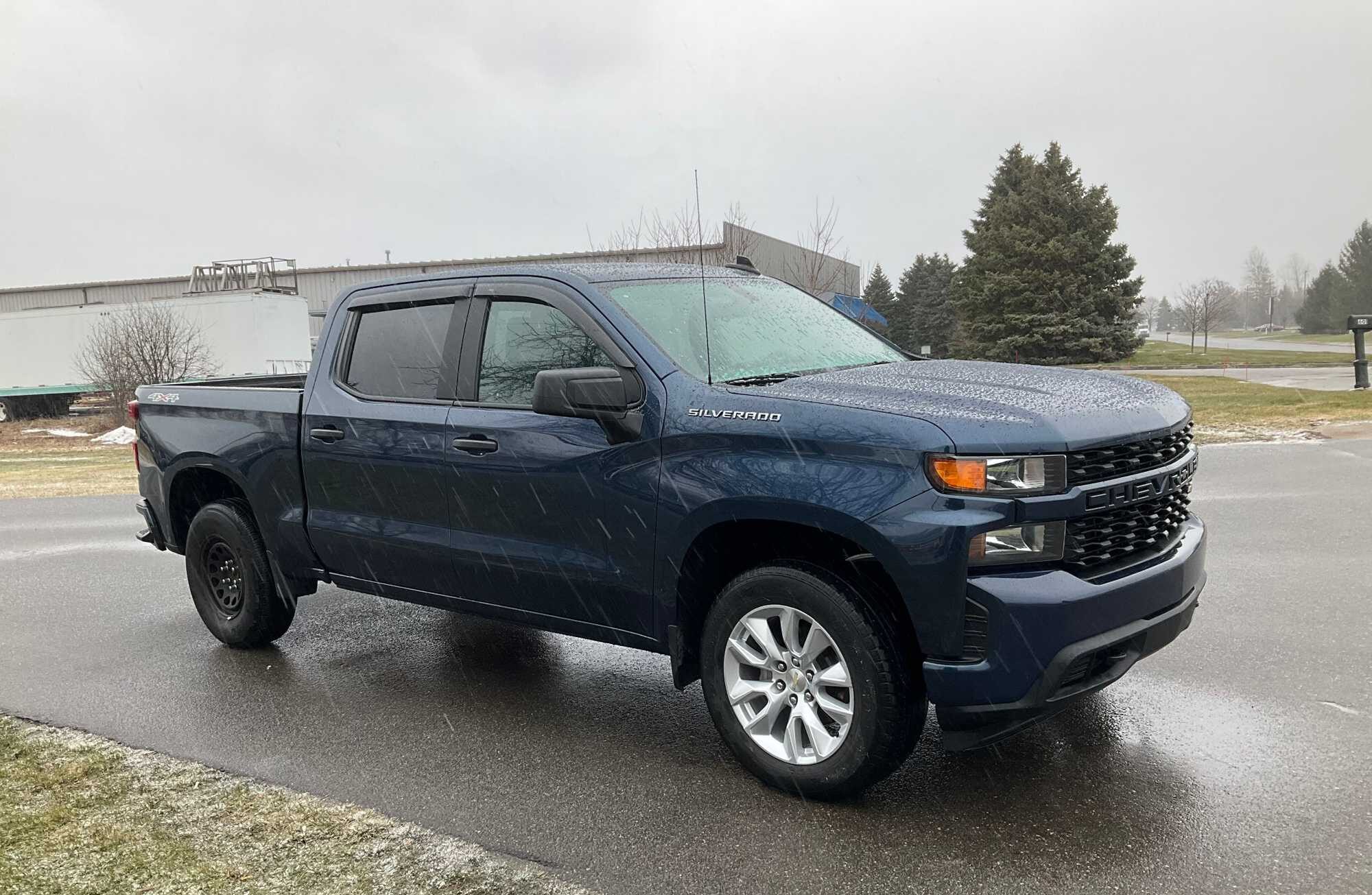 2019 Chevrolet Silverado Custom 4WD Pickup