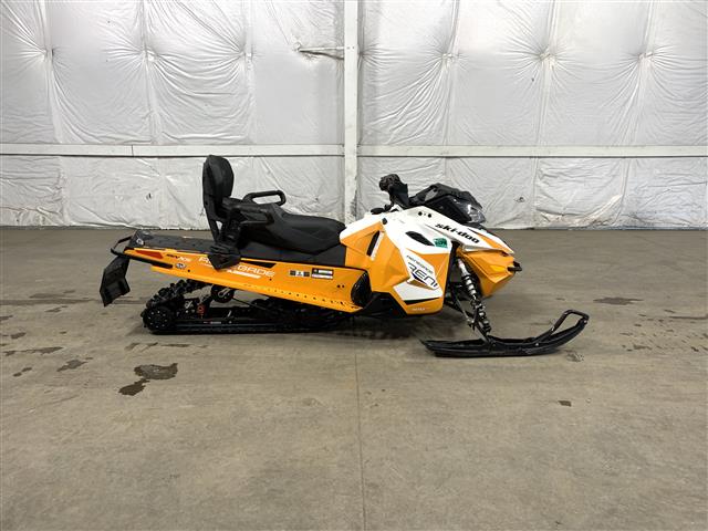 2017 Ski-Doo Renegade 900 ACE