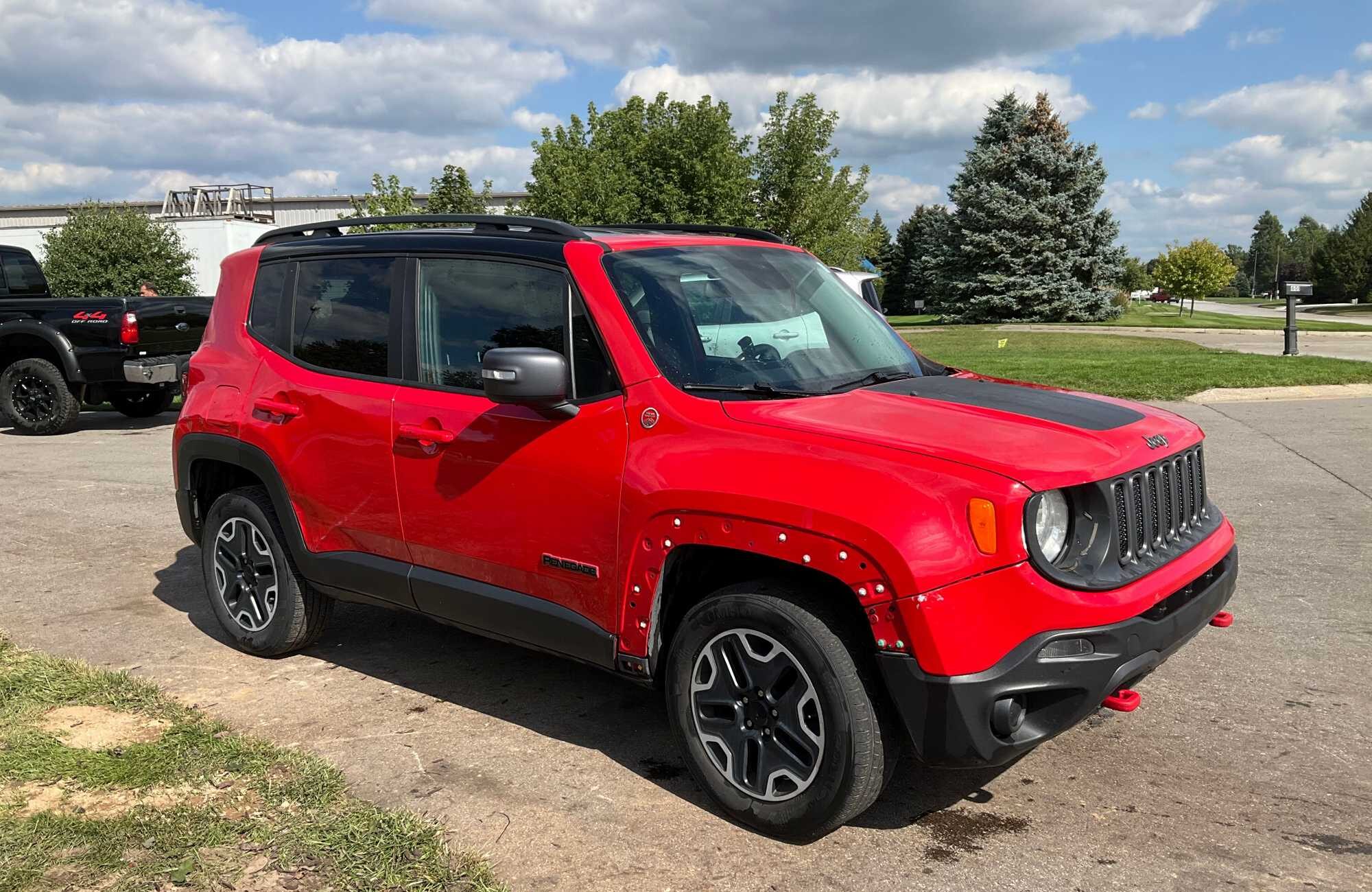 2016 Jeep Renegade Trailhawk SUV Repo Finder