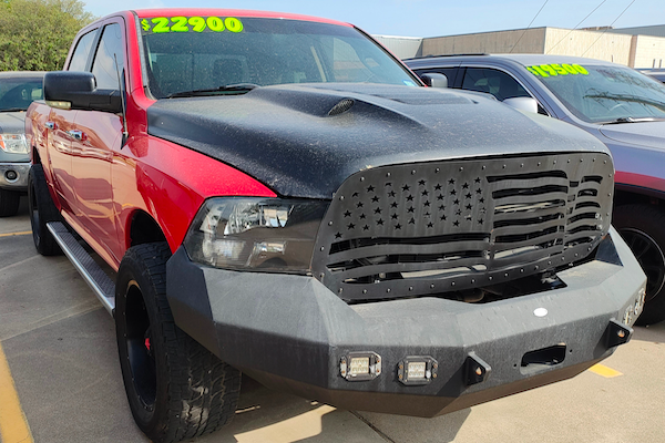 2014 Ram 1500 Crew Cab SLT Red - Repo Finder