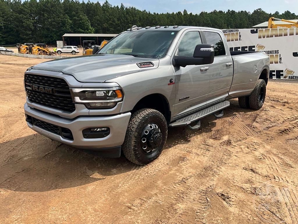 2023 RAM 3500 CREW CAB 4X4 PICKUP