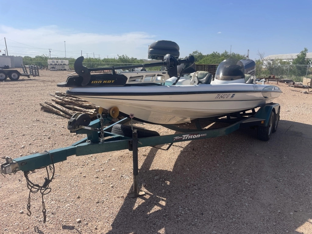 2000 Triton Tr-20 Bass Boat - Repo Finder