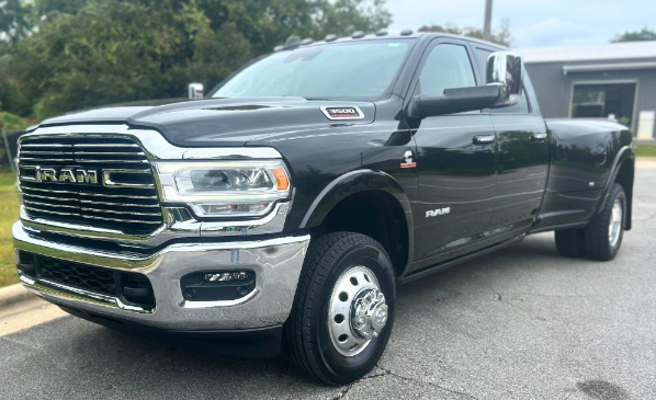 2022 RAM 3500 Laramie