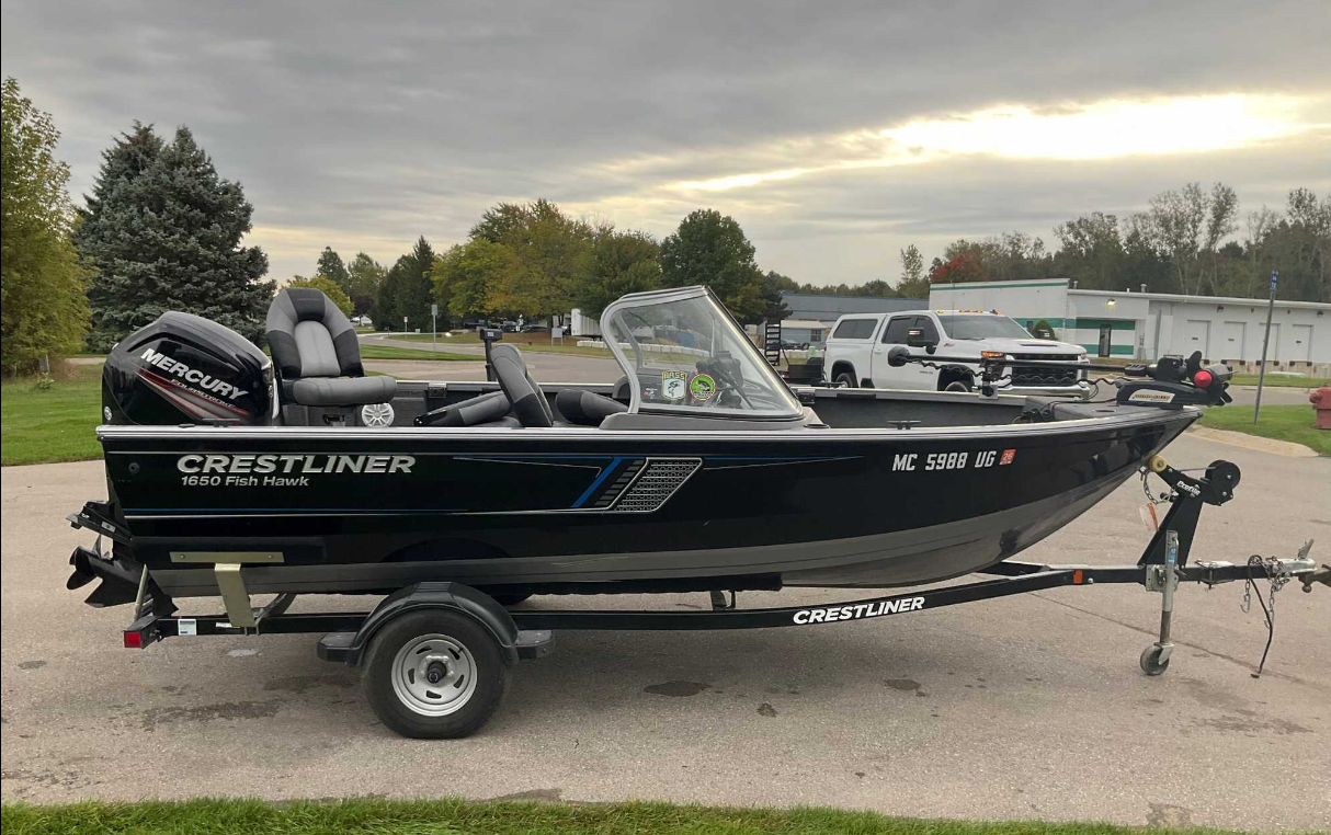 2018 Crestliner 1650 Fish Hawk Boat