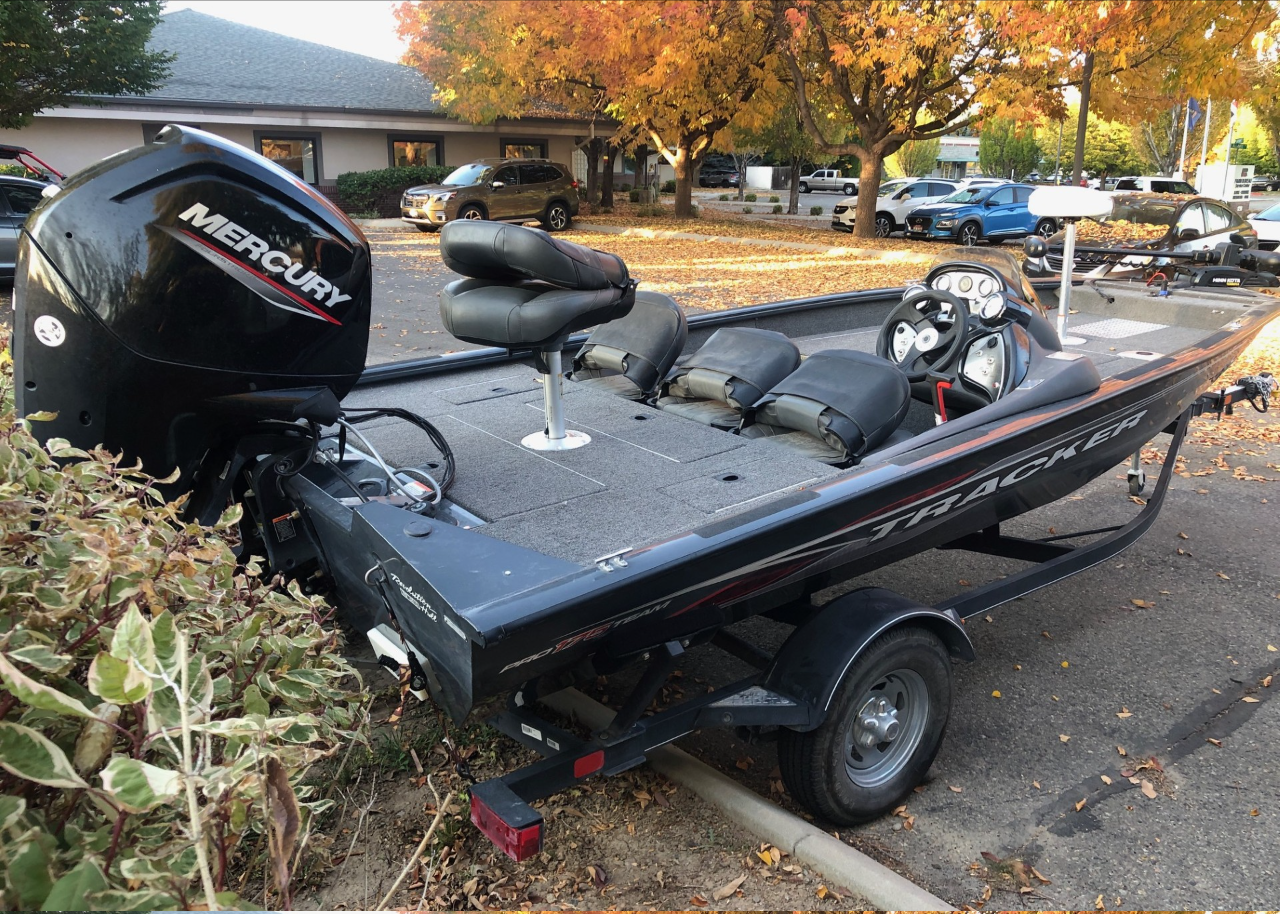 2020 Tracker Marine Pro Team 175 Boat