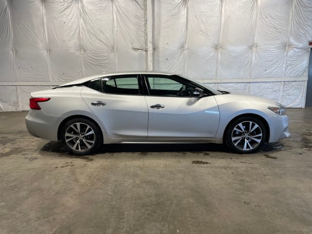 2017 Nissan Maxima SV