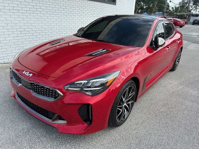 2023 Kia Stinger GT line