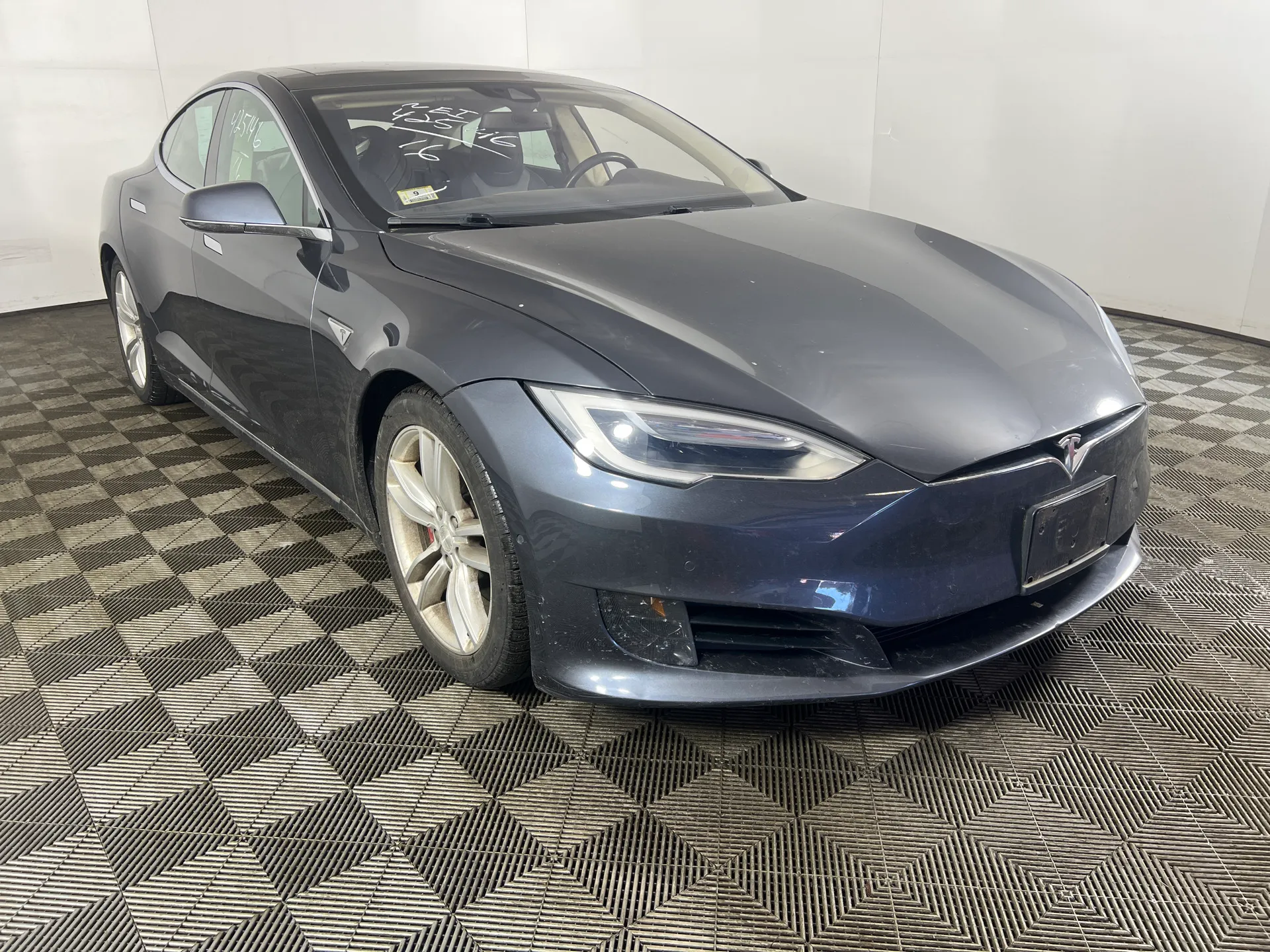 2016 TESLA MODEL S